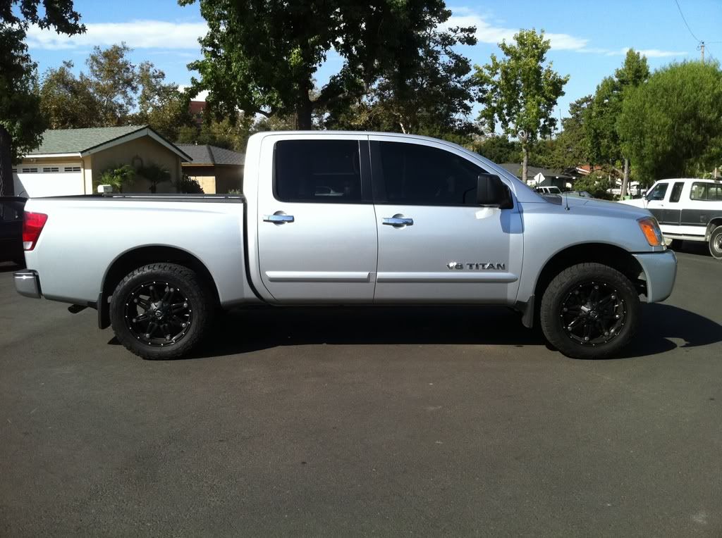 Nissan titan with 2 inch leveling kit #5