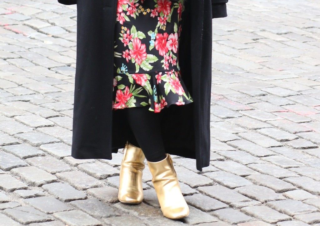  photo Asos-Gold-Boots-Outfit-Ideas.jpg