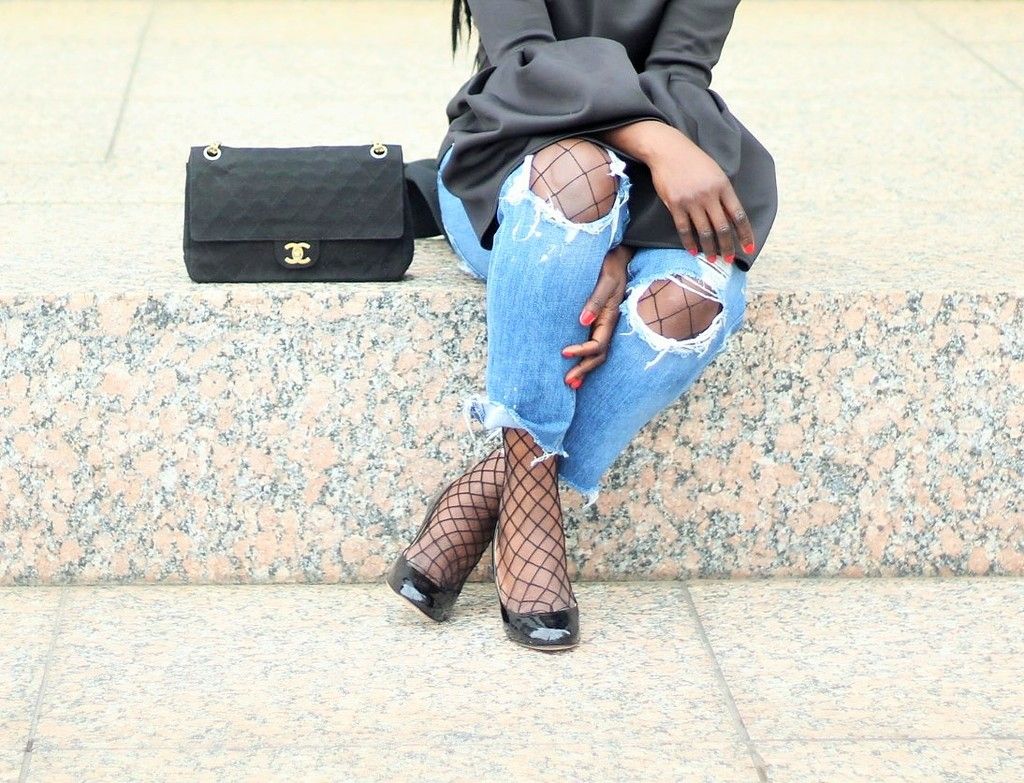 photo Fishnet-Tights-Under-Ripped-Jeans.jpg