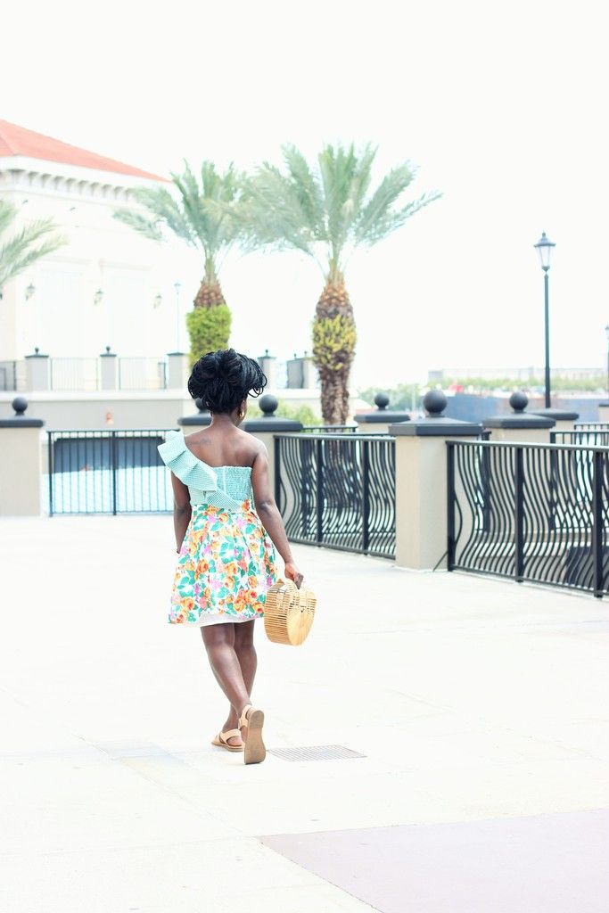 photo Gingham-Top-And-Floral-Skirt-Outfits.jpg