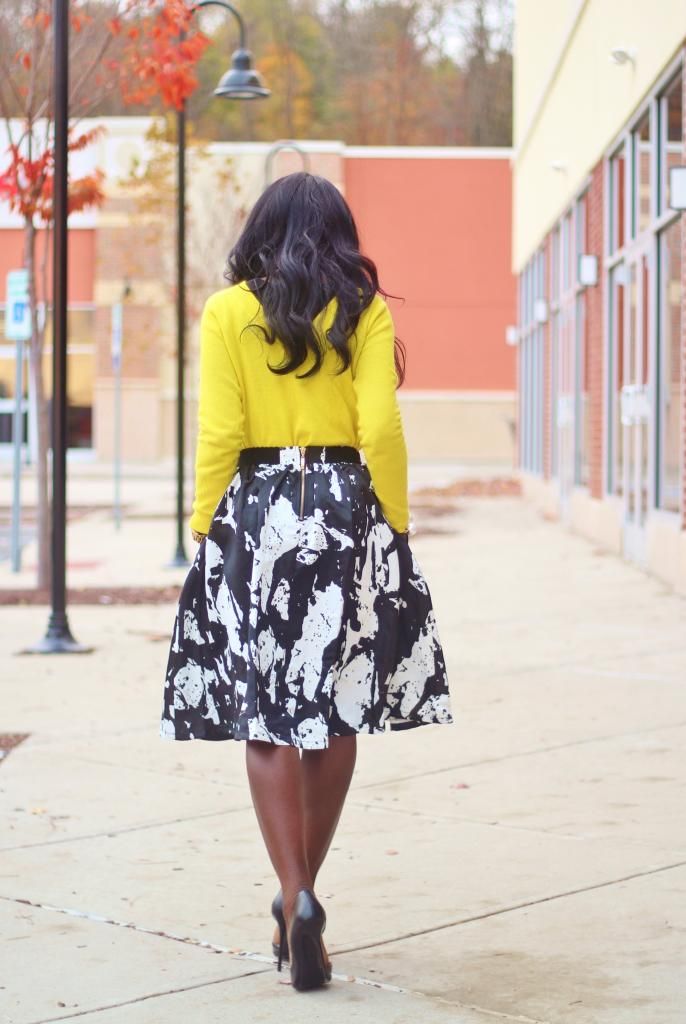  photo Midi-Skirt-Outfit-Inspiration.jpg