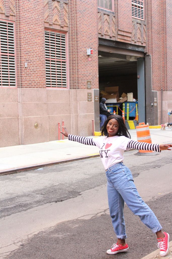  photo Mom-Jeans-Back-In-Style.jpg