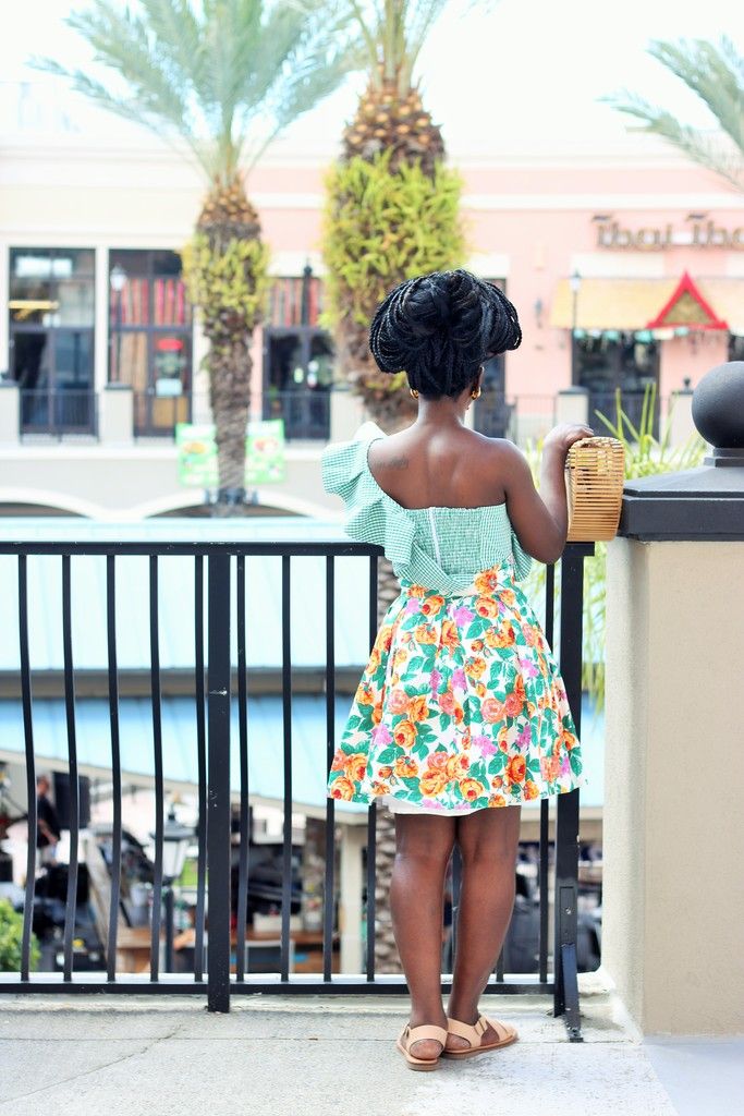 photo One-Shoulder-Top-Outfits.jpg
