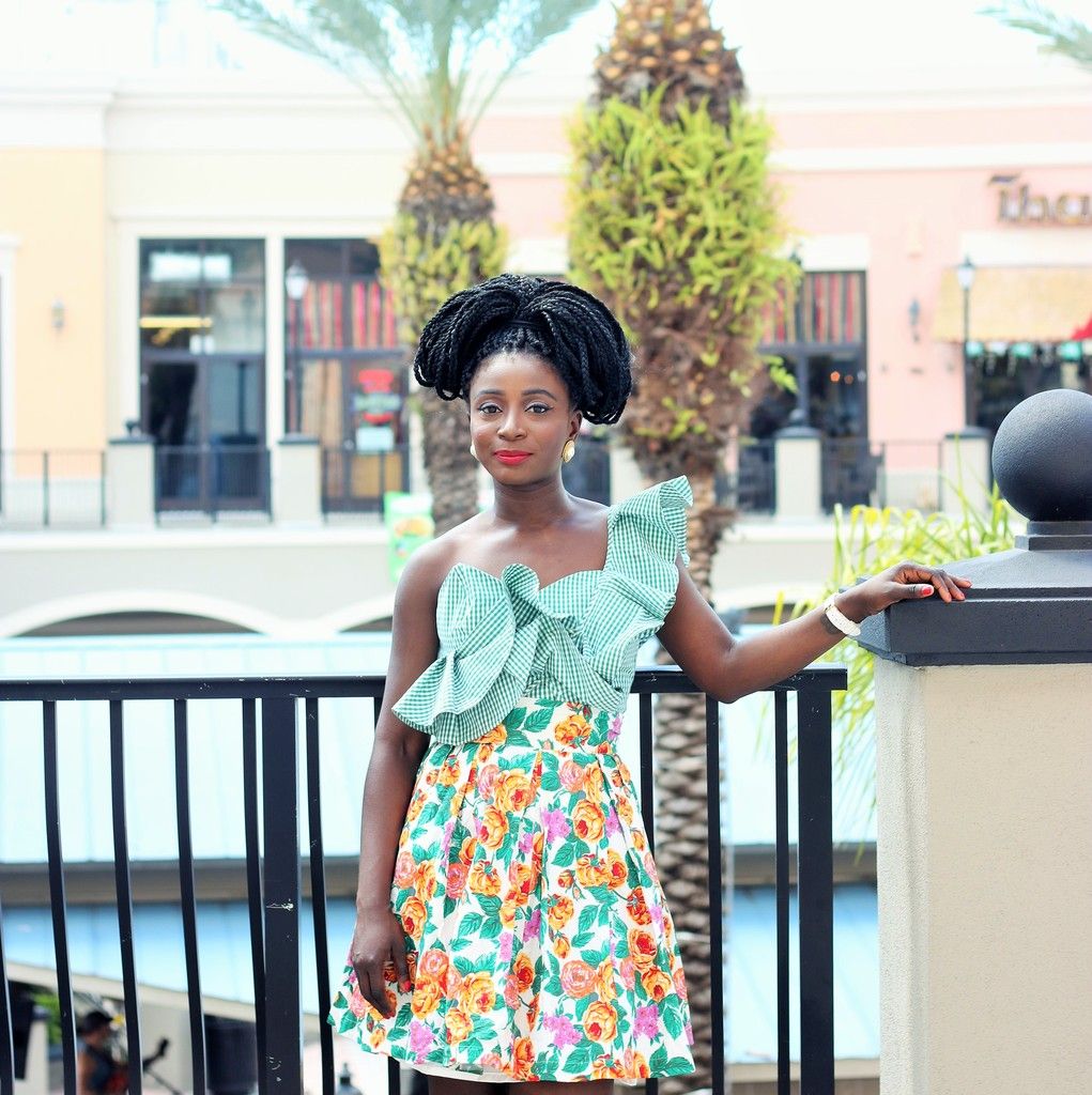 photo Ruffle-Top-Outfits.jpg