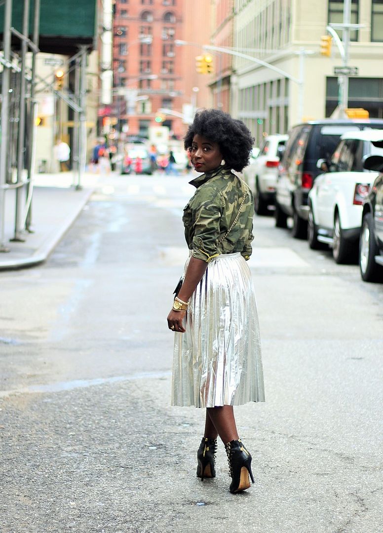  photo Street-Style-Metallic-Skirt.jpg