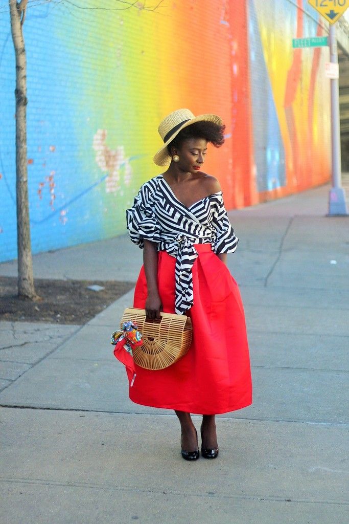 photo Stripe-Shirt-And-Full-Skirt--Outfit-Ideas_1.jpg