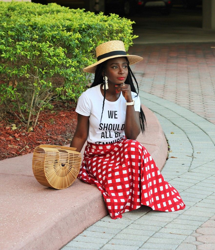 photo We-Should-All-Be-Feminist-T-Shirts.jpg
