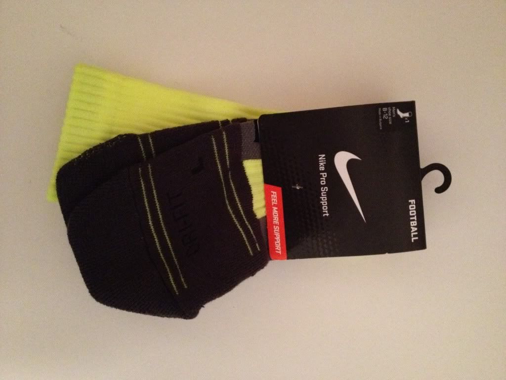 Nike Elite Crew Pro Support Football SocksDriFit Neon Volt Large