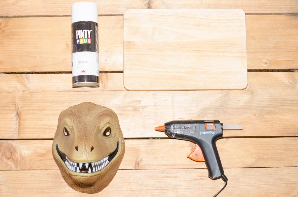 cabeza-dinosaurio-pared