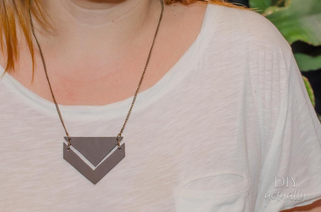 collar-cuero-diy