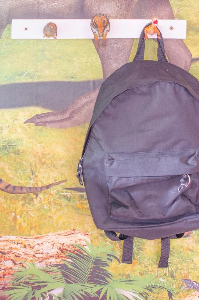 perchero-diy-dinosaurios