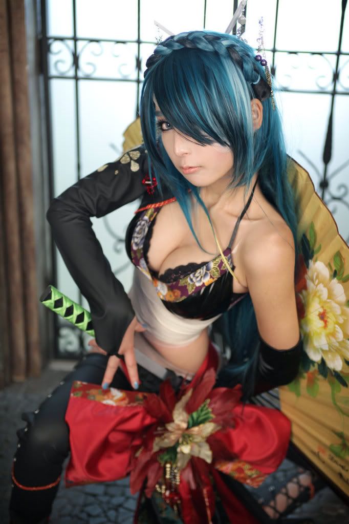 Forum Image: http://i1087.photobucket.com/albums/j478/Lacrexius/Cosplay/1_25.jpg