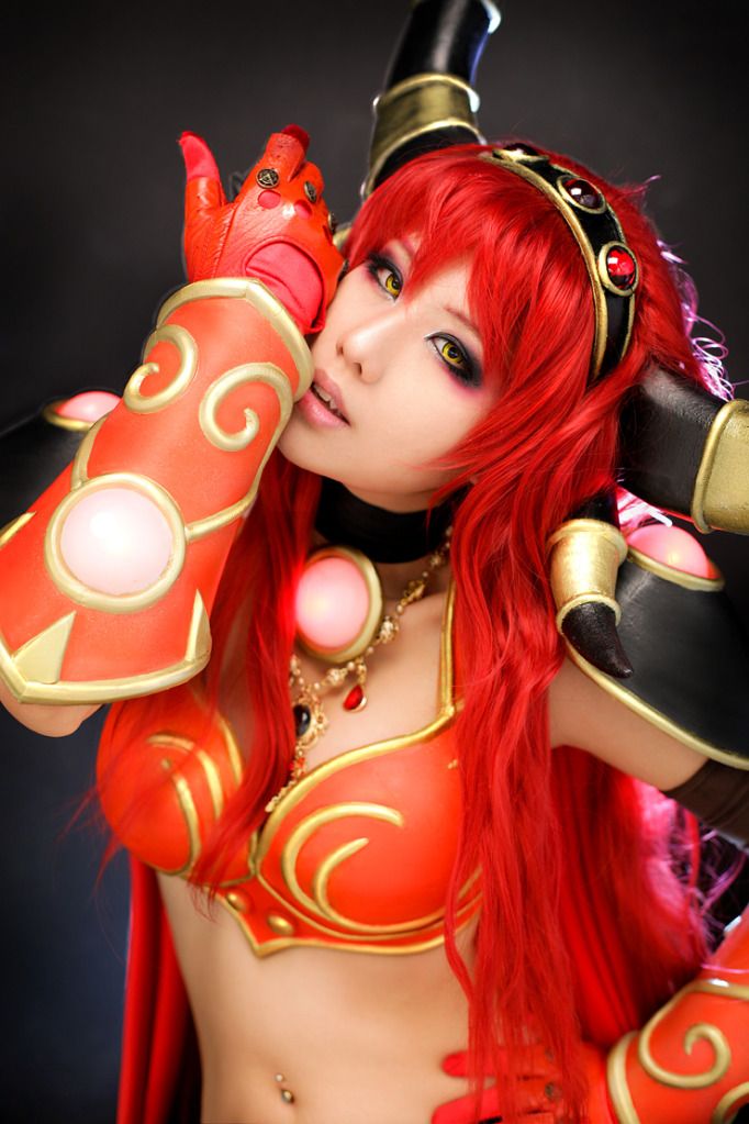 Forum Image: http://i1087.photobucket.com/albums/j478/Lacrexius/Cosplay/World%20of%20Warcraft/Alexstrasza02.jpg