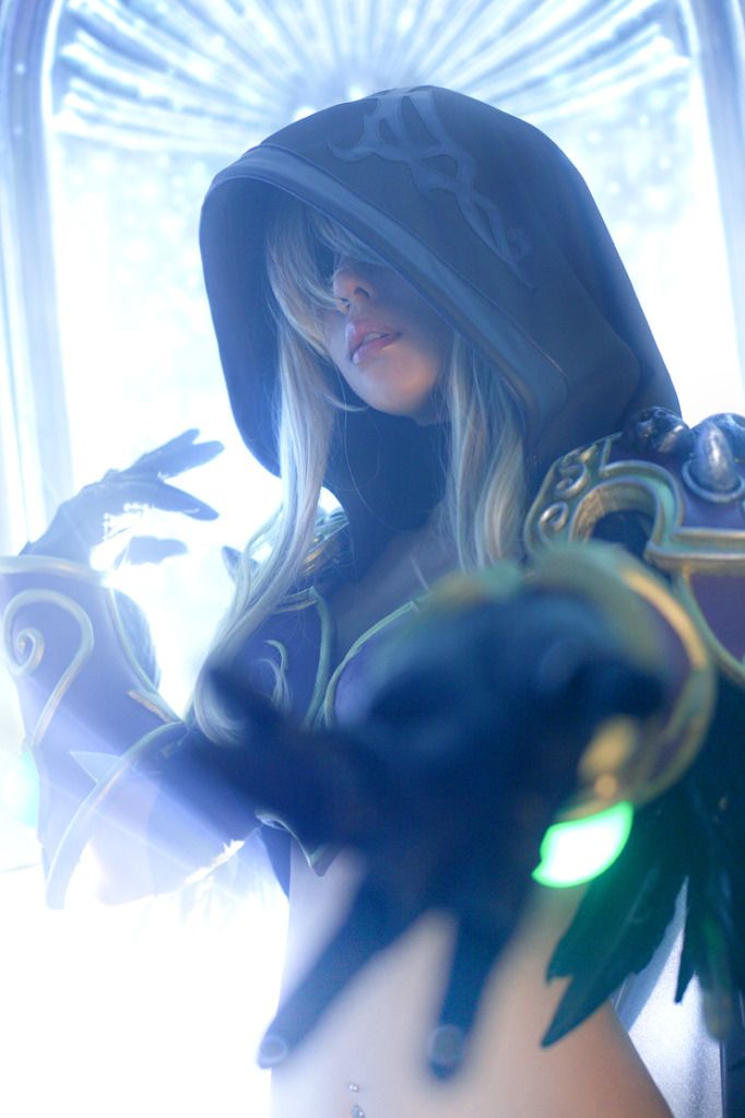 Forum Image: http://i1087.photobucket.com/albums/j478/Lacrexius/Cosplay/World%20of%20Warcraft/SylvanasWindrunnerCosplay01.jpg