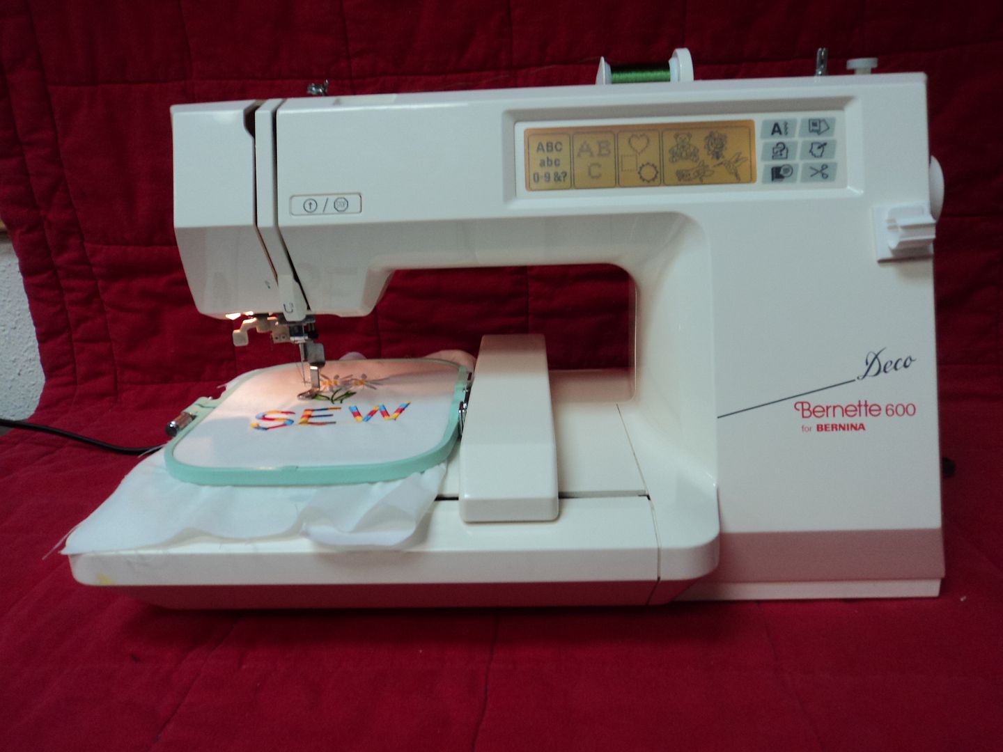 Bernina Deco 600 Computerized Embroidery Sewing Machine ** FUN